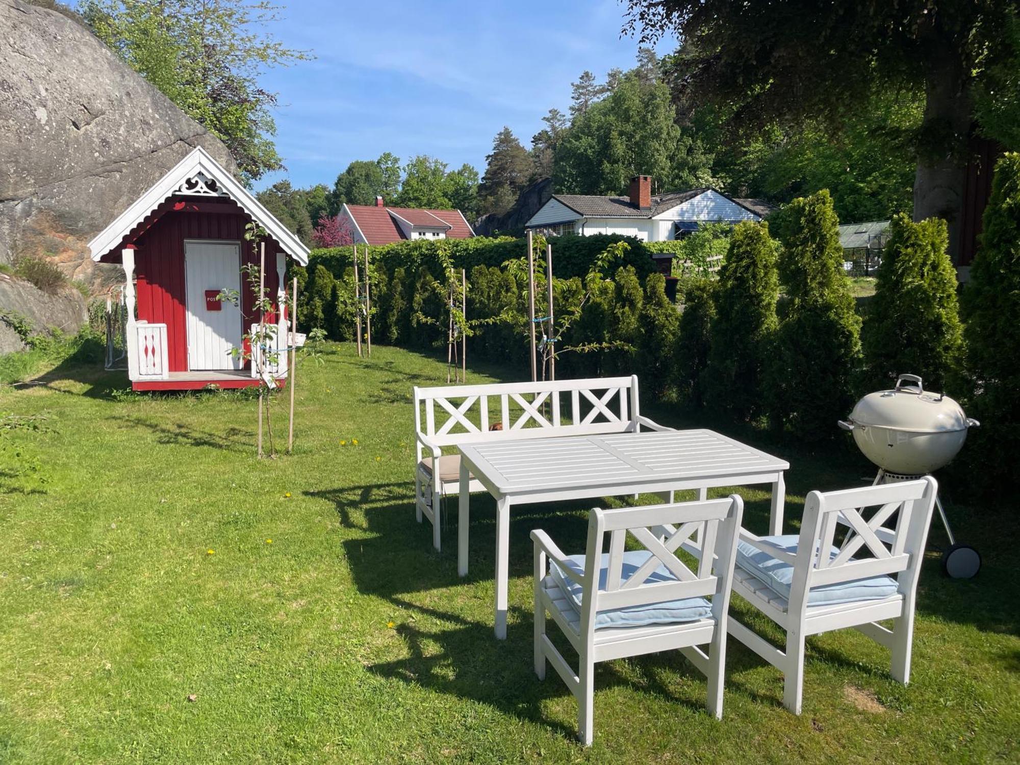 Guesthouse - Near City Center- Parking Available Sandefjord Exterior photo